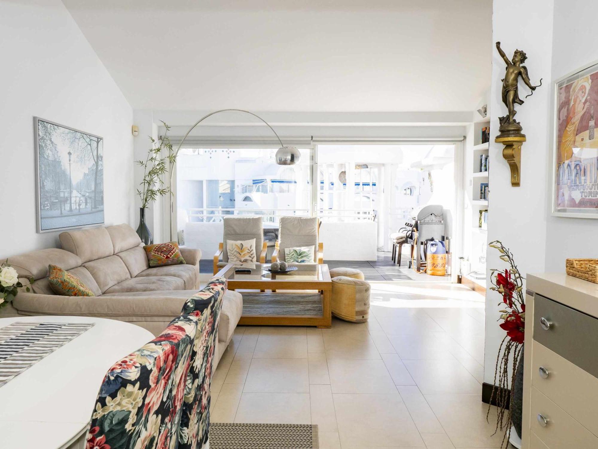 Exclusivo En Puerto Marina Apartamento