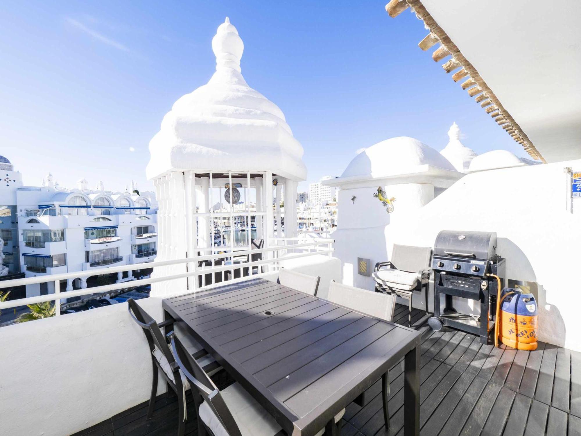 Apartamento Exclusivo En Puerto Marina *